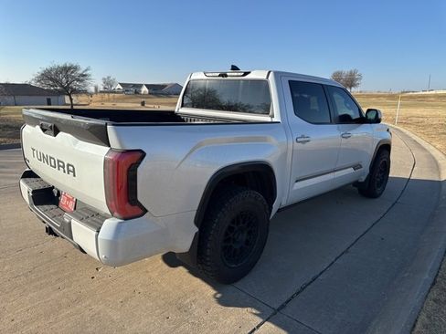 Used 2024 Toyota Tundra Platinum image 3