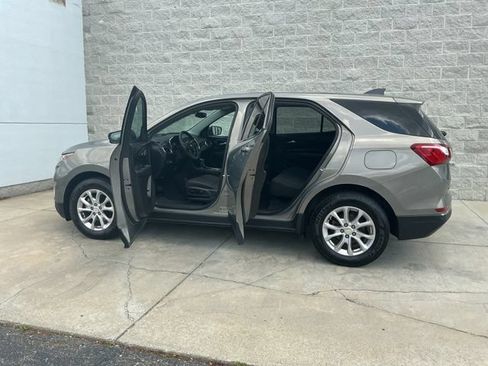 Used 2019 Chevrolet Equinox LT FWD image 15