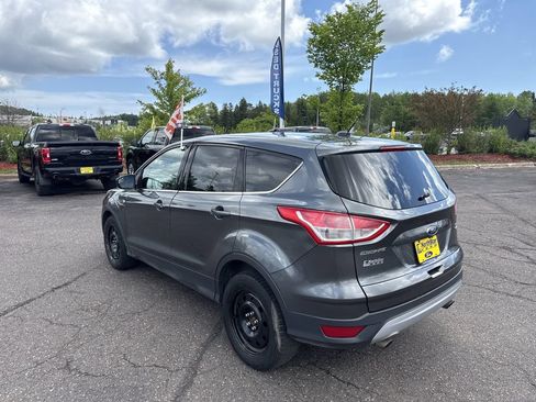 Used 2016 Ford Escape SE AWD/4WD image 8