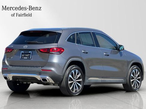 Used 2023 Mercedes-Benz GLA 250 4MATIC image 2