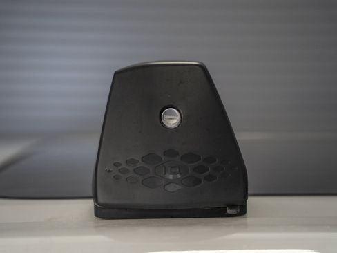 Used 2025 Volkswagen ID. Buzz 1st Edition RWD image 11