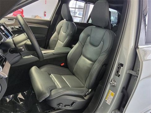Certified 2024 Volvo XC90 B6 Ultimate w/ Lounge Package image 9