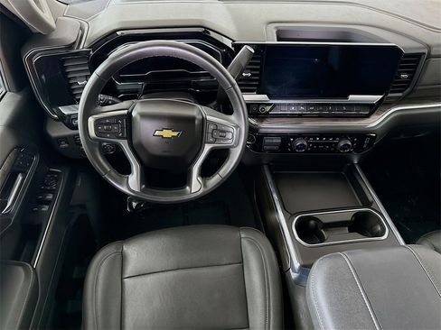 Used 2024 Chevrolet Silverado 3500 LTZ w/ LTZ Convenience Package image 3