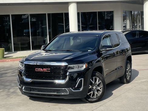 Used 2023 GMC Acadia SLE image 9