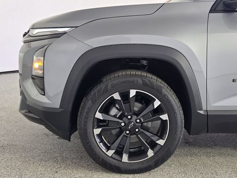 New 2026 Chevrolet Equinox RS w/ Convenience Package III FWD image 8