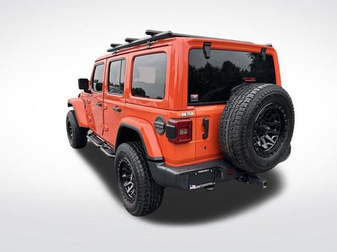 Used 2018 Jeep Wrangler Unlimited Sahara w/ Safety Group AWD/4WD image 7