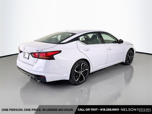 New 2025 Nissan Altima 2.5 SR image 5