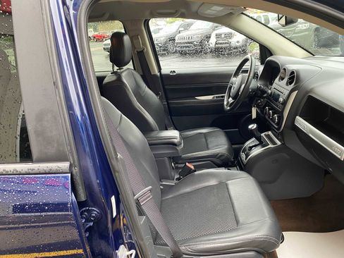 Used 2014 Jeep Compass Latitude AWD/4WD image 23