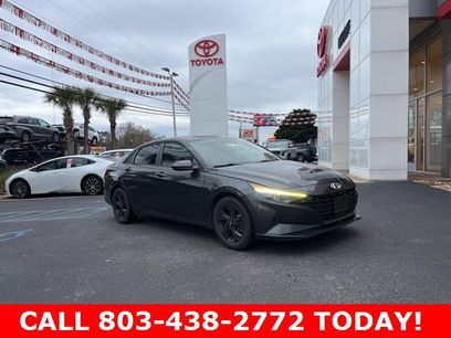 Used 2021 Hyundai Elantra SEL w/ Convenience Package