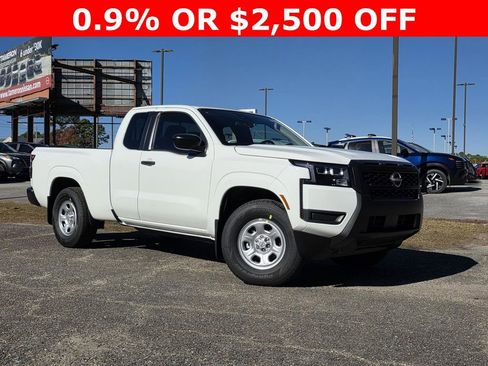 New 2026 Nissan Frontier S image 2