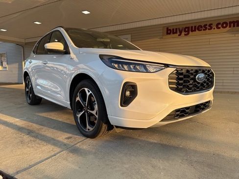 Used 2023 Ford Escape ST-Line Select w/ Tech Pack #2 image 2