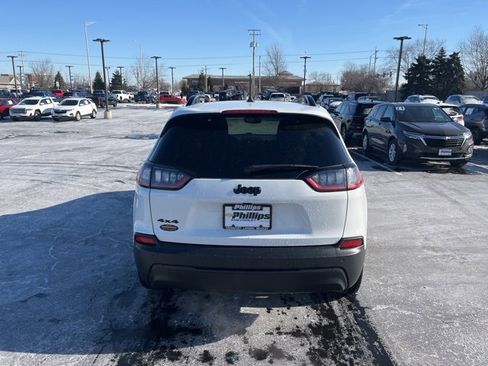 Used 2023 Jeep Cherokee Altitude Lux w/ Lux Elite Package image 4