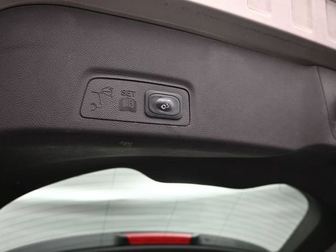 Used 2019 Lincoln MKC Reserve AWD/4WD image 17
