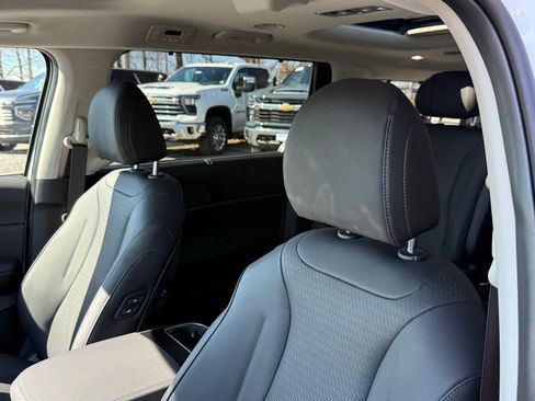 Used 2026 Kia Carnival SX Prestige image 18