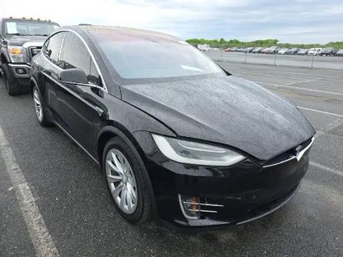 Used 2016 Tesla Model X 90D AWD/4WD image 3