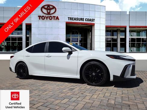 Certified 2026 Toyota Camry SE w/ Convenience Package FWD image 1