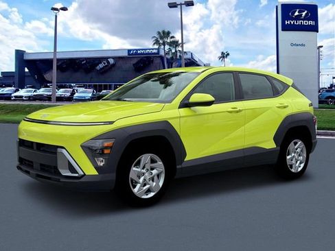 Used 2026 Hyundai Kona SE FWD image 2
