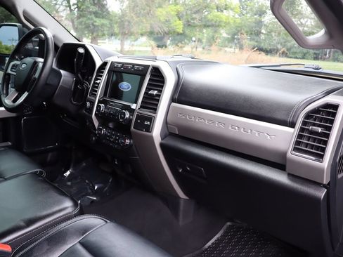 Used 2021 Ford F250 Lariat AWD/4WD image 17