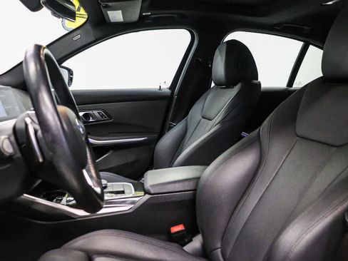 Used 2019 BMW 330i Sedan w/ Premium Package RWD image 18