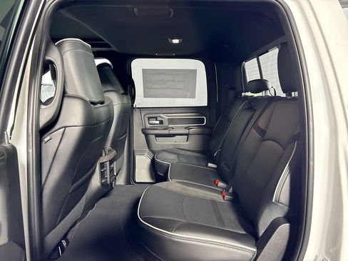 New 2026 RAM 2500 Laramie AWD/4WD image 21
