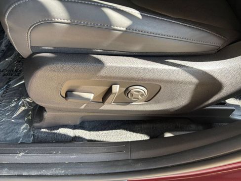 Used 2026 Kia Carnival FWD image 23