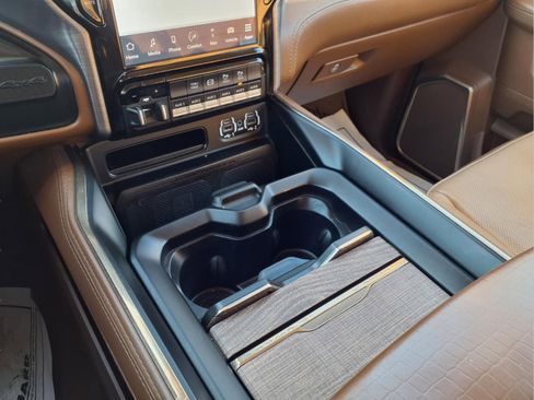 Used 2022 RAM 3500 Limited image 12