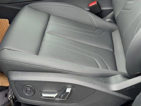 New 2026 Audi Q3 quattro 2.0T AWD/4WD image 32