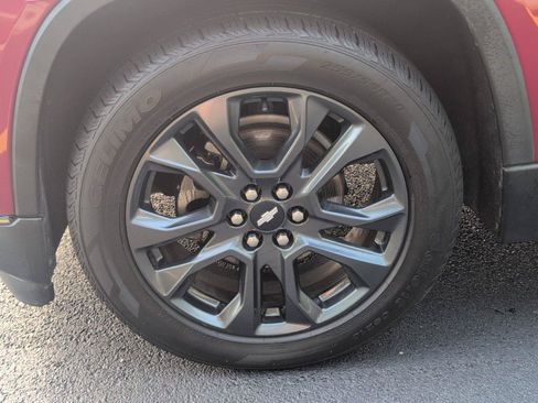Used 2019 Chevrolet Traverse RS FWD image 11