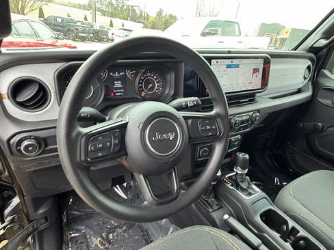 Used 2024 Jeep Wrangler Sport image 22
