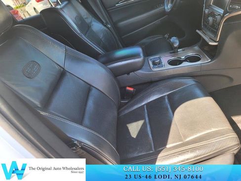 Used 2014 Jeep Grand Cherokee Overland AWD/4WD image 18