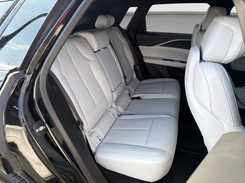 Used 2024 Cadillac Lyriq Sport image 19