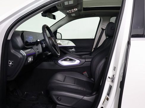 Certified 2024 Mercedes-Benz GLE 450 GLE 450 w/ Winter Package image 10