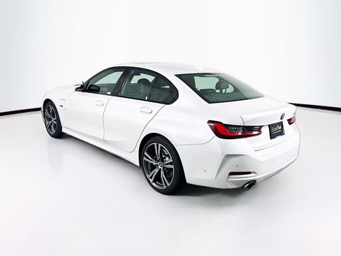 Used 2023 BMW 330e w/ Parking Assistance Package image 5