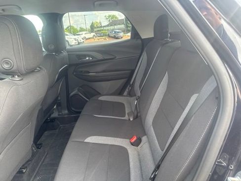 Certified 2021 Chevrolet TrailBlazer LT w/ Convenience Package FWD image 8