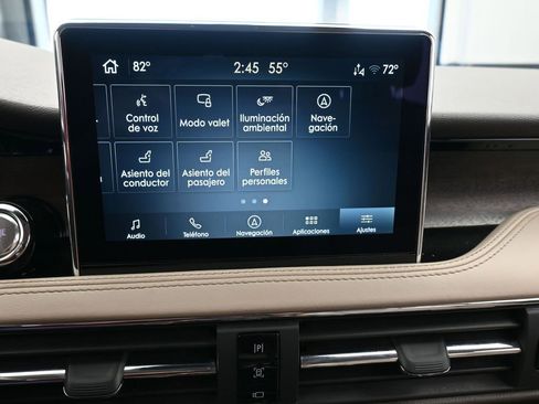 Used 2022 Lincoln Corsair Reserve image 25