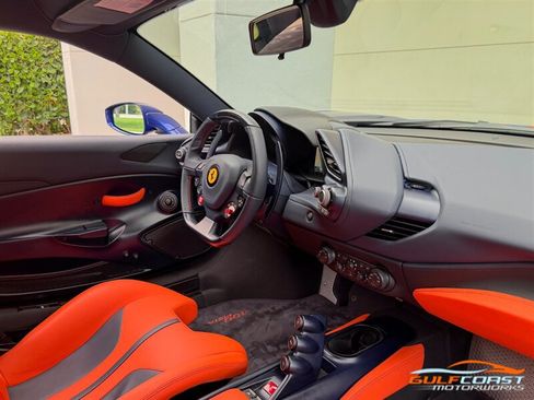Used 2020 Ferrari 488 Pista Coupe RWD image 35