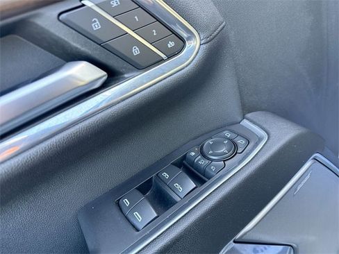 Used 2024 Chevrolet Silverado 3500 High Country w/ Technology Package image 13