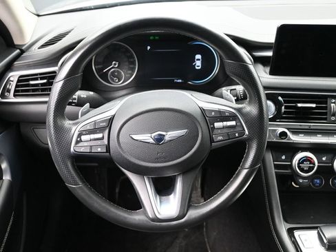 Used 2023 Genesis G70 2.0T image 21