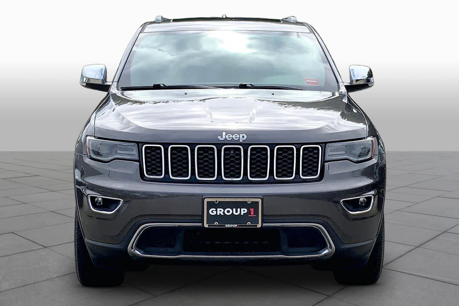 Used 2021 Jeep Grand Cherokee Limited w/ Premium Lighting Group AWD/4WD image 4