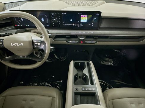 Used 2024 Kia EV9 Wind image 27