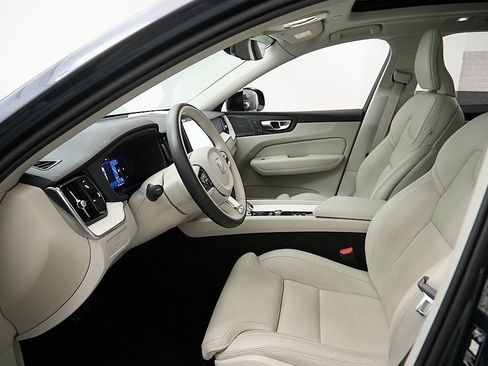 Certified 2026 Volvo XC60 B5 Ultra AWD/4WD image 20