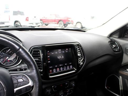 Used 2018 Jeep Compass Limited image 15