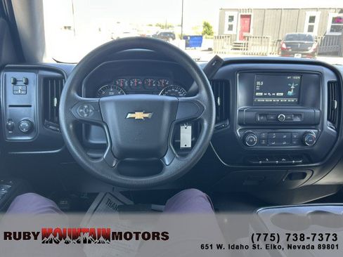 Used 2018 Chevrolet Silverado 1500 W/T w/ Trailering Package AWD/4WD image 12