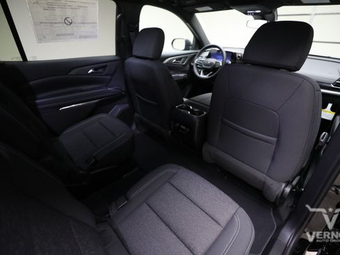 New 2026 Chevrolet Traverse LT w/ Midnight/Sport Edition FWD image 12
