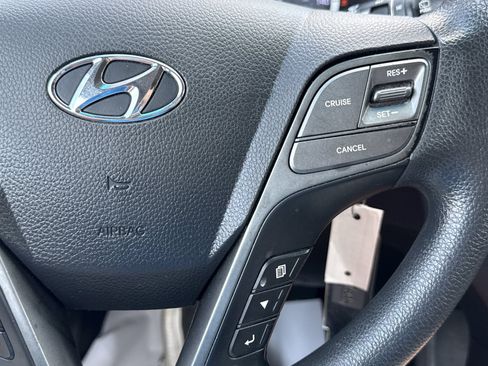 Used 2018 Hyundai Santa Fe Sport FWD image 19