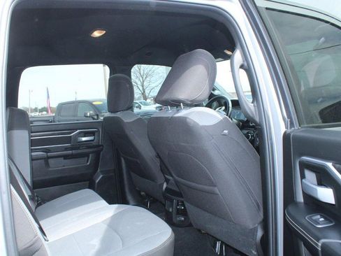 Used 2024 RAM 2500 Big Horn AWD/4WD image 12