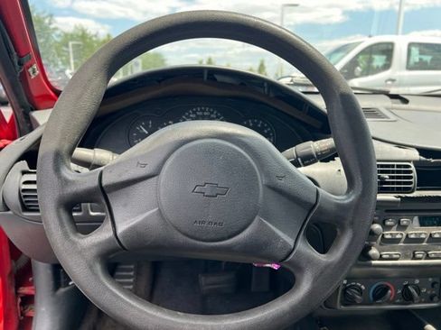 Used 2004 Chevrolet Cavalier Coupe w/ Sport Appearance Package FWD image 12
