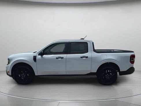 New 2025 Ford Maverick XLT w/ Black Appearance Package AWD/4WD image 17