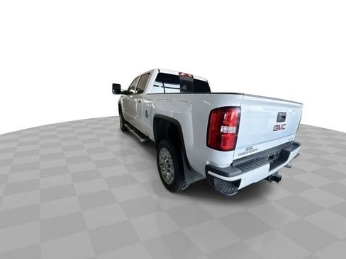 Certified 2019 GMC Sierra 2500 Denali image 6