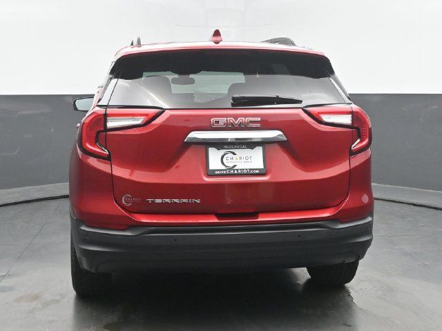 Used 2022 GMC Terrain SLE w/ Driver Convenience Package FWD image 5